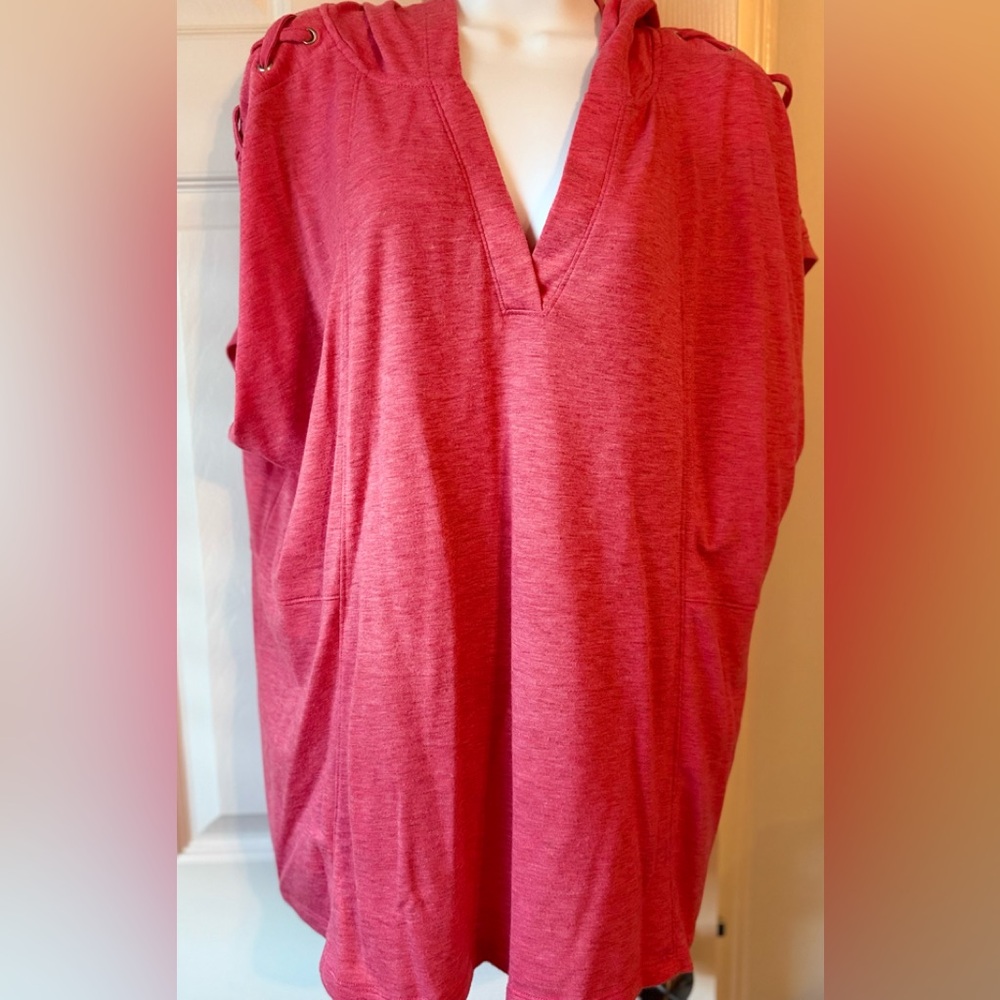 Livi Active Raspberry Short Sleeve/Cap Sleeve hoodie.